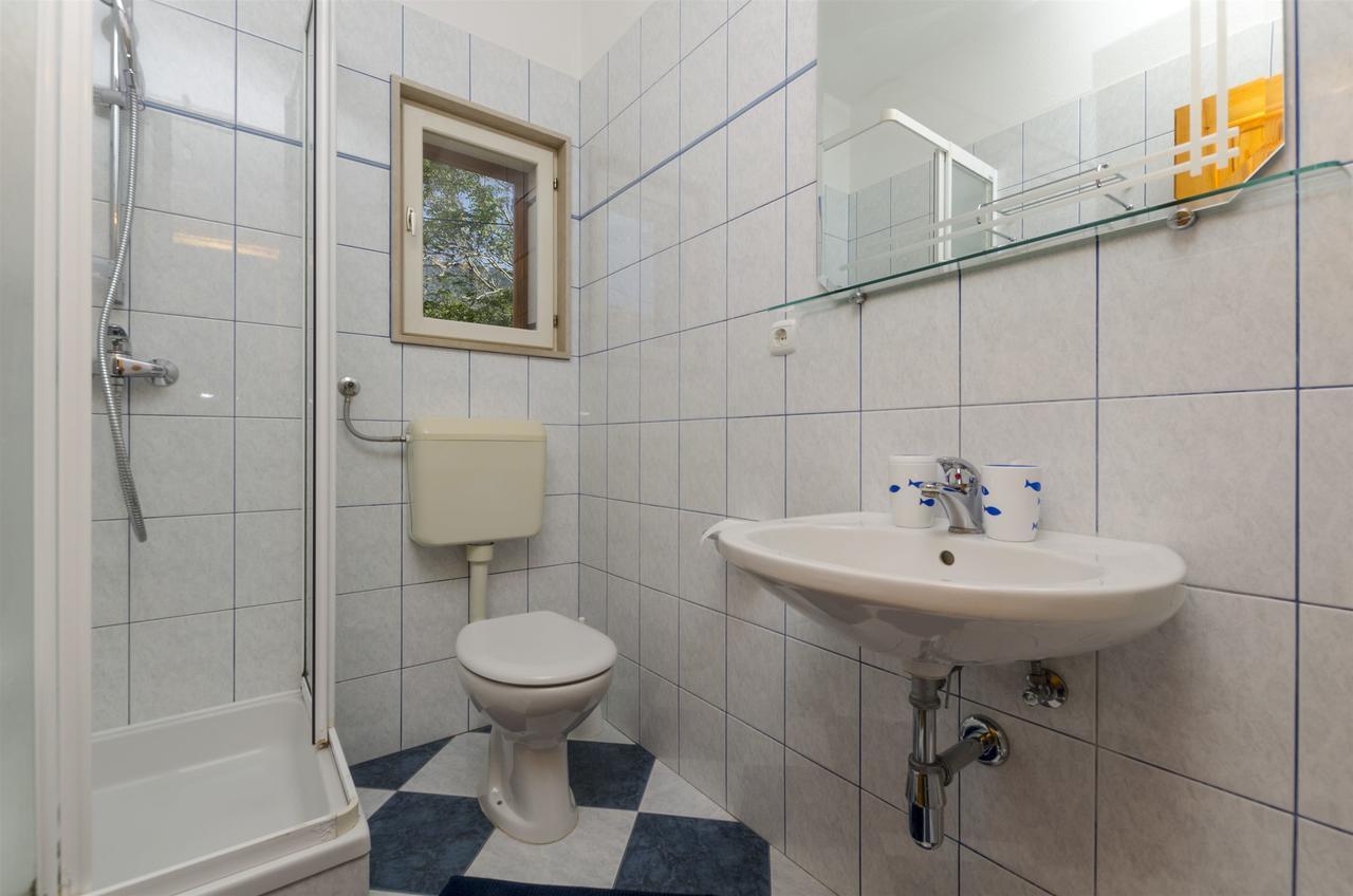 Apartments And Rooms Lea Bol Ngoại thất bức ảnh