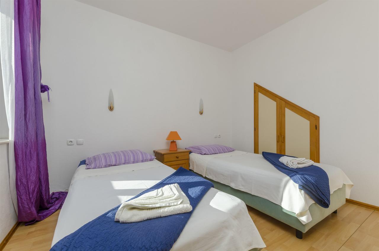 Apartments And Rooms Lea Bol Ngoại thất bức ảnh