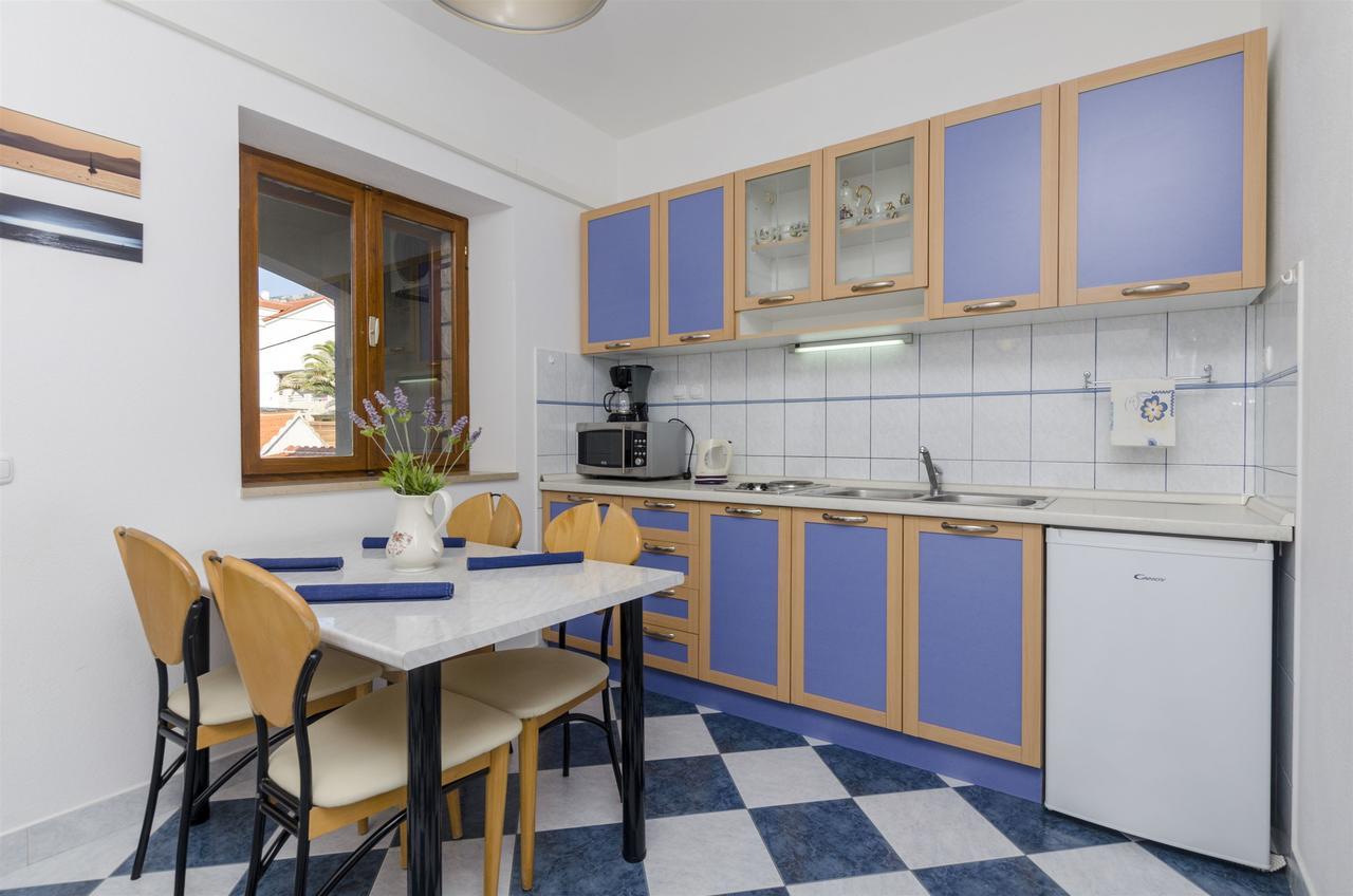 Apartments And Rooms Lea Bol Ngoại thất bức ảnh