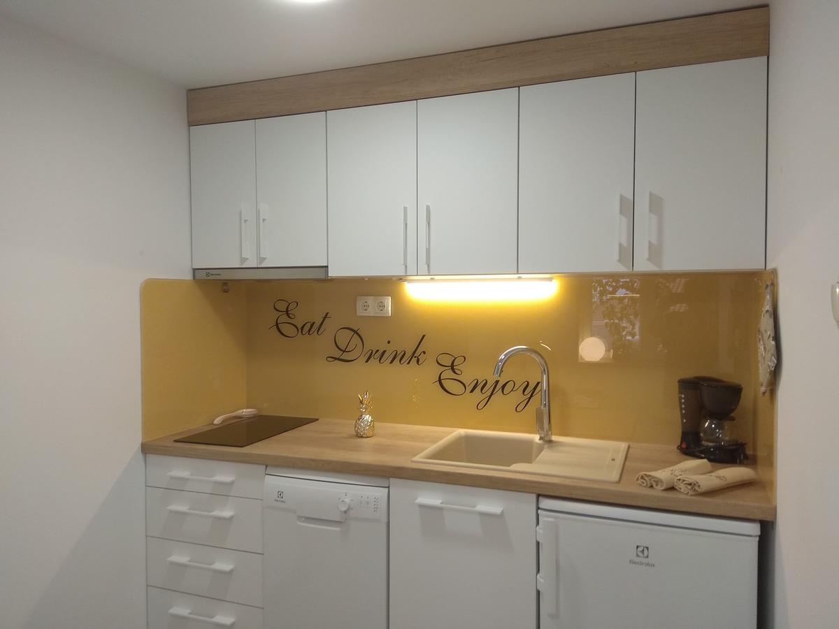 Apartments And Rooms Lea Bol Ngoại thất bức ảnh